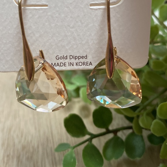Andante Faceted Drop Earrings 💗 Champagne & Gold - Picture 4 of 11